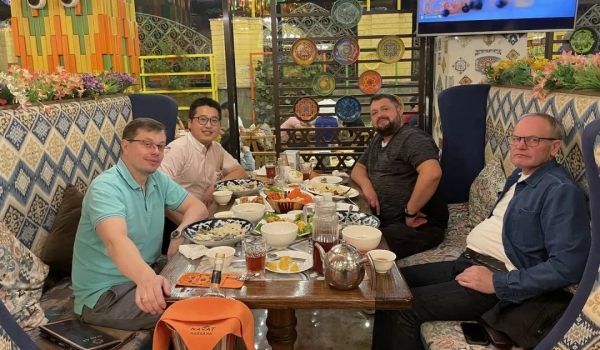 Ruka v ruke pre lepšiu budúcnosť spoločnosť QGM výrazne pomáha pri budovaní infraštruktúry v Rusku