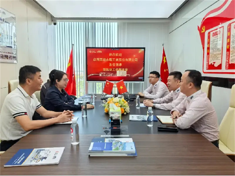 Mestský výbor Quanzhou Taiwanskej demokratickej samosprávnej ligy navštívil Quangong Machinery Co., Ltd, aby podporil výmeny a spoluprácu medzi Quanzhou a taiwanskými podnikmi.