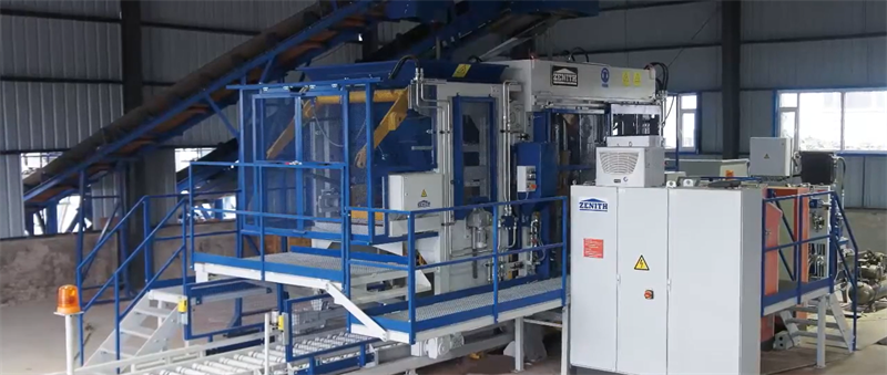 V Afrike bol spustený plne automatizovaný projekt výroby viacvrstvových betónových zámkových tehál.